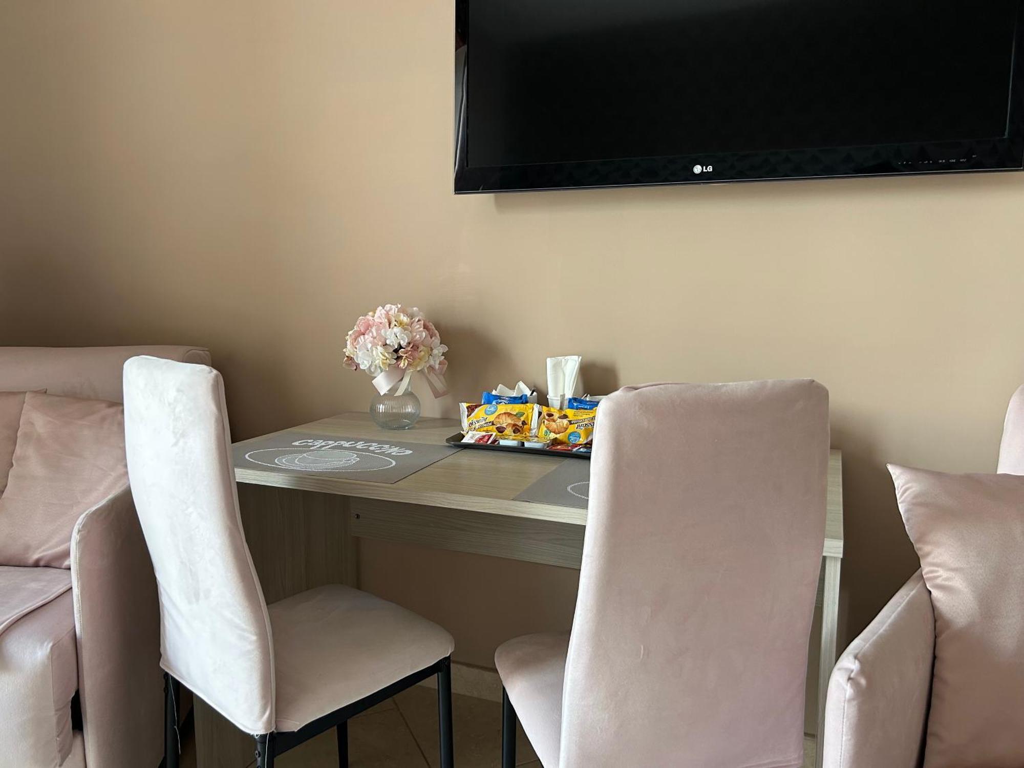 Home Elisabet Napoli Eksteriør billede